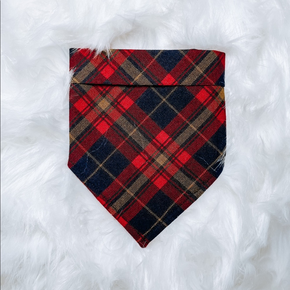 HAND MADE - Holiday plaid DOG OR CAT bandana !!